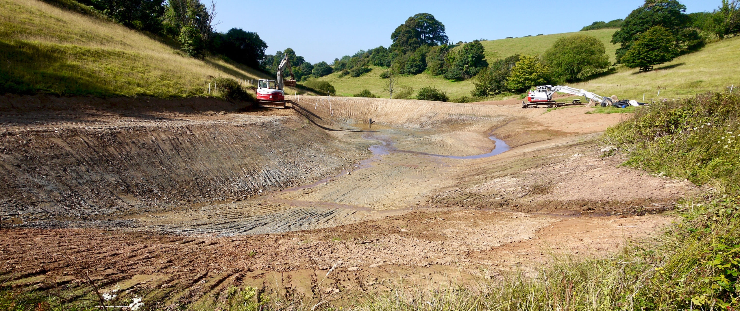 Pond & lake excavation specialists Devon | Fishing lake design & construction